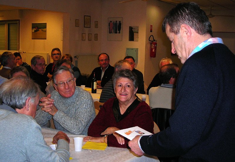 2011-01-21 11 Un cadeau pour Jean.JPG